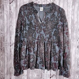 Anthropologie Akemi + Kim Smocked Blue Floral Paisley Chiffon Blouse Size Small